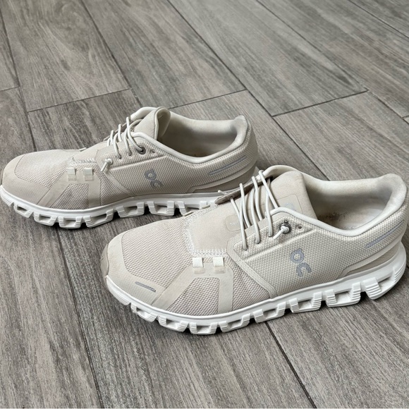 On Cloud 6 Sneakers Pearl/white Sz 9 - Picture 2 of 8